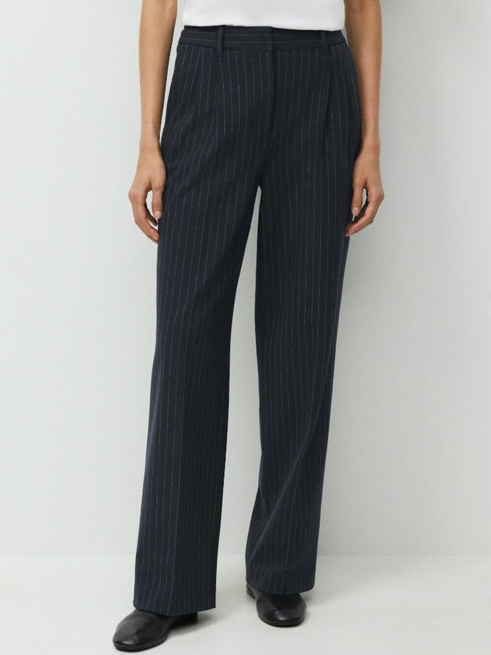 Aritzia The Effortless Pant- Size 4